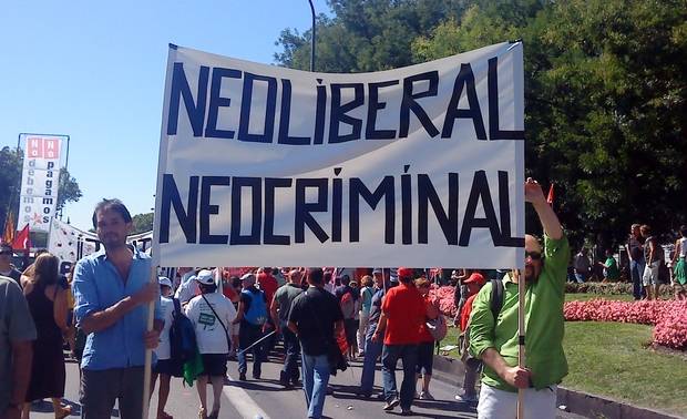 Todos contra el Neoliberalismo (o lo social es la base de todo)